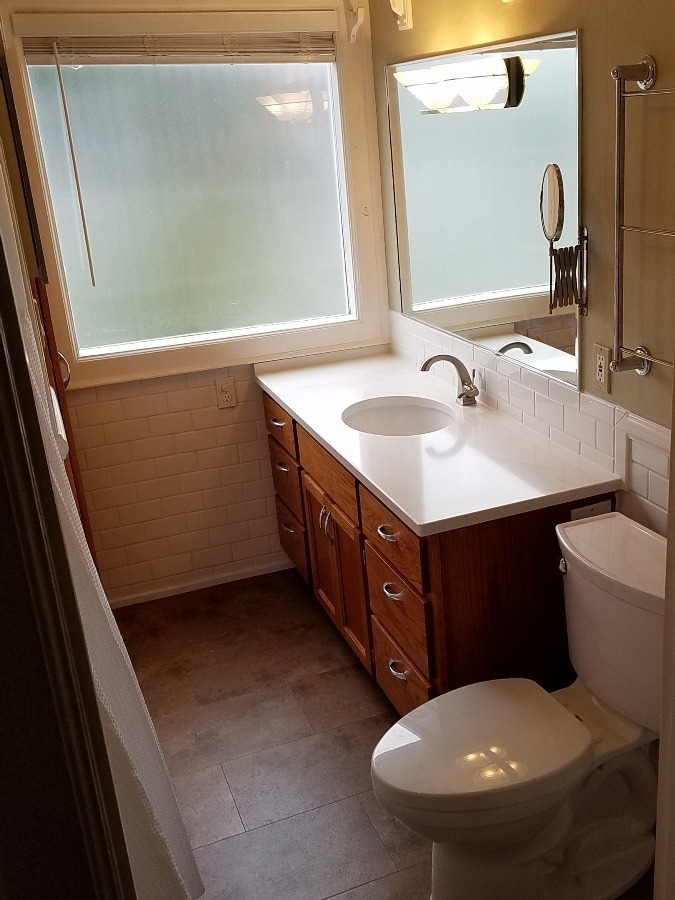 New Bathroom vanity and fixtures